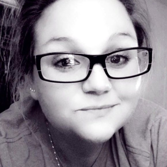Meet your Posher, Samantha - Picture 1 of 1